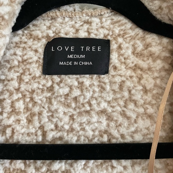 Love Tree fuzzy vest - Picture 2 of 2